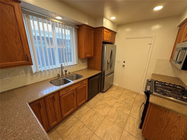 Foto del edificio - 15381 Cambay Ln