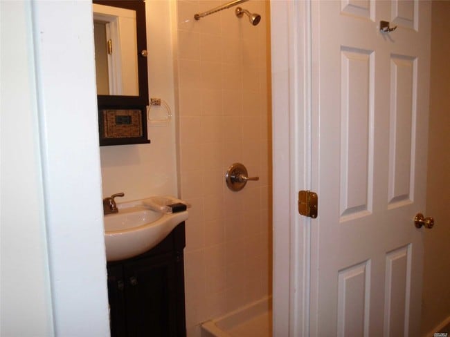 Foto del edificio - 59 Audrey Ave