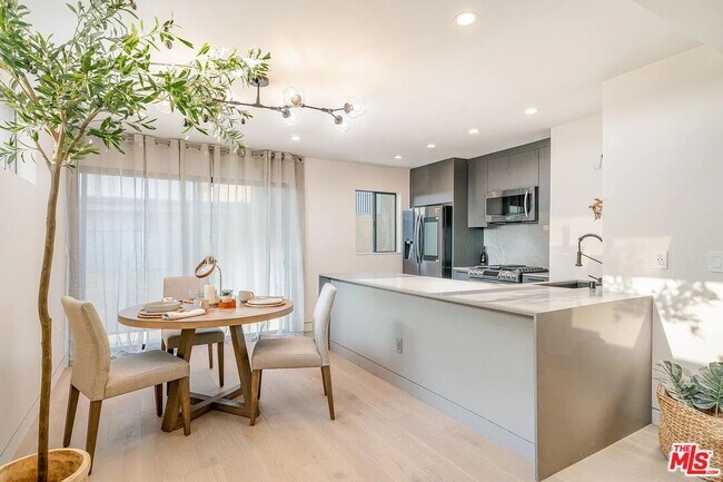 Foto del edificio - 2805 3rd St