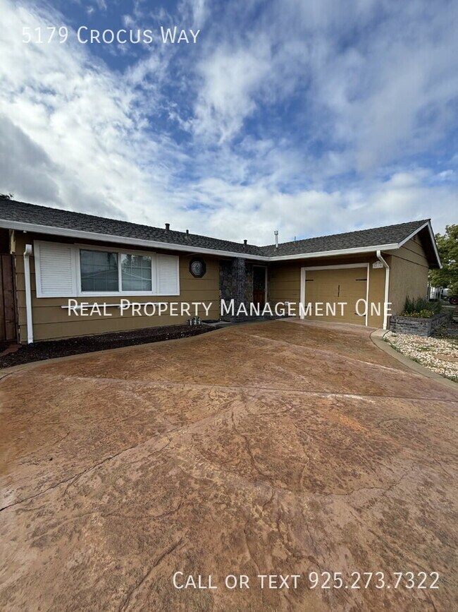 Foto del edificio - 5179 Crocus Way