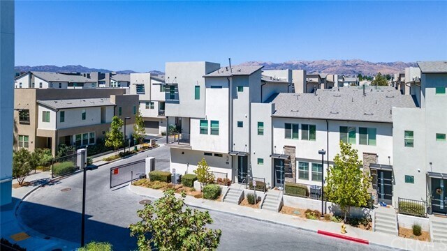 Primary Photo - 19534 Astor Pl