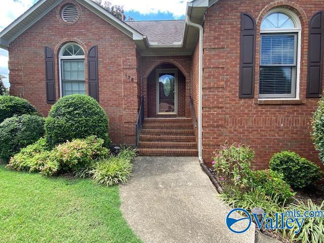 Building Photo - 176 Water Oak Dr