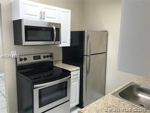 Foto del edificio - 7520 S Waterway Dr