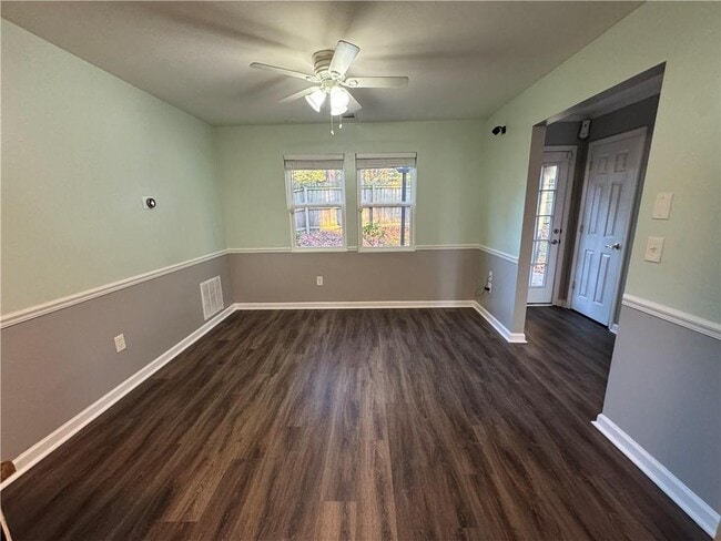 Foto del edificio - 5883 Brookside Dr SE