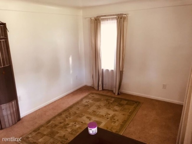 Building Photo - 3 br, 1 bath House - 25176 Rosenbusch Blvd