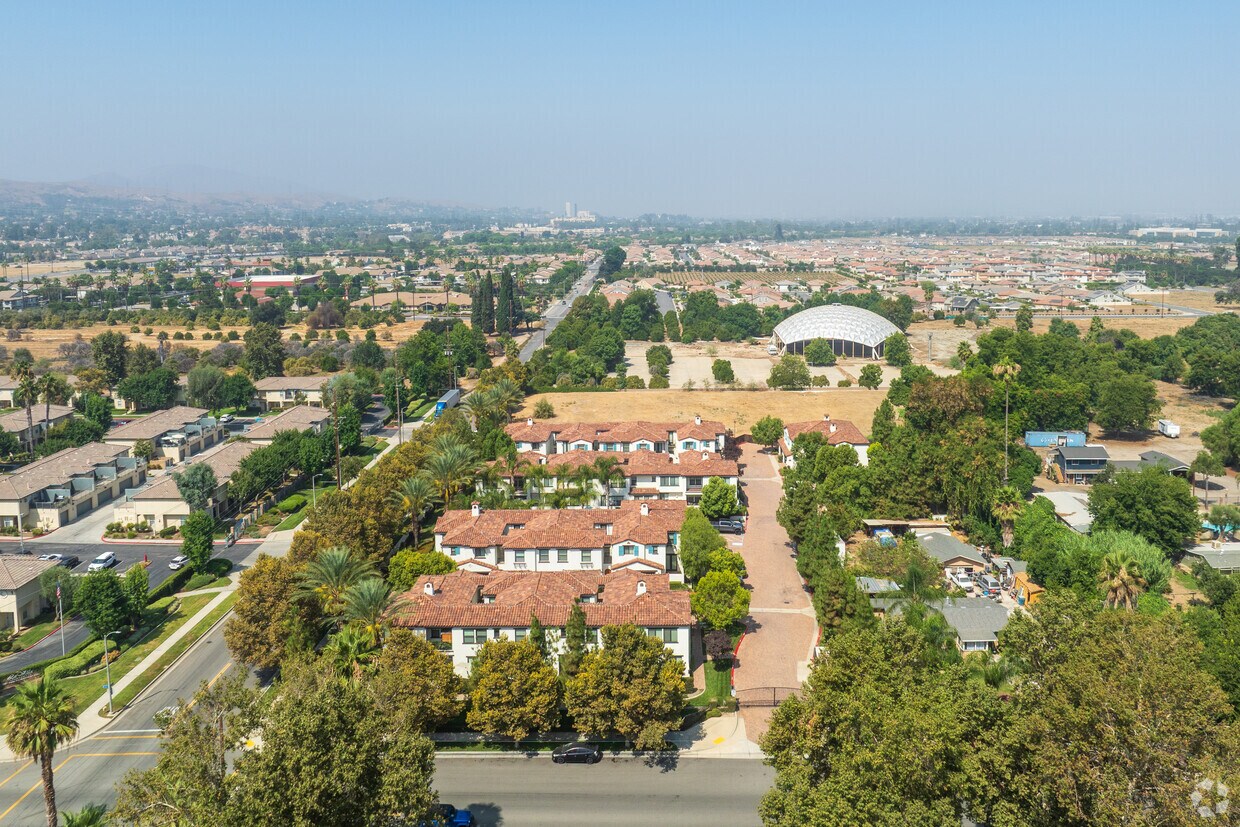 Building Photo - Villas Bonita Apartments