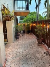 Building Photo - 10445 SW 154th Ct
