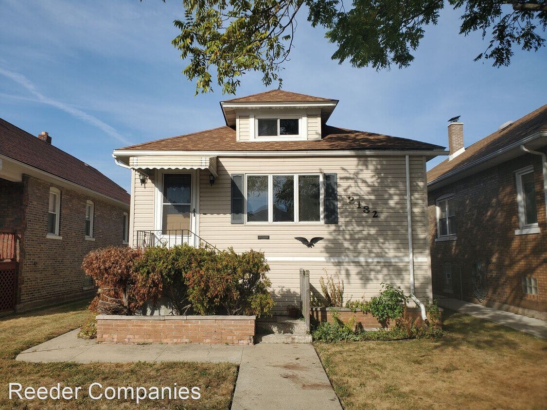 2132 Wespark Ave, Whiting, IN 46394 House Rental in Whiting, IN