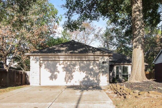 Building Photo - 5014 Otter Peak Dr
