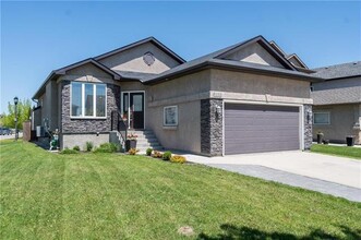 Building Photo - 203 Red Lily Rd