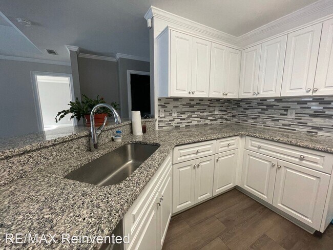 Foto del edificio - 2 br, 2 bath House - 1006 Grasmere Drive