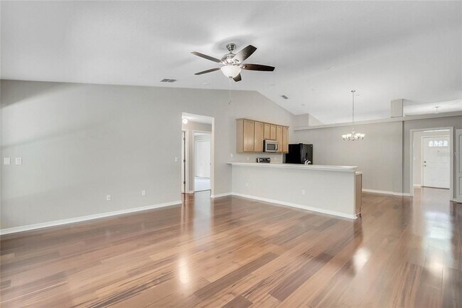 Foto del edificio - 119 Lake Darby Pl