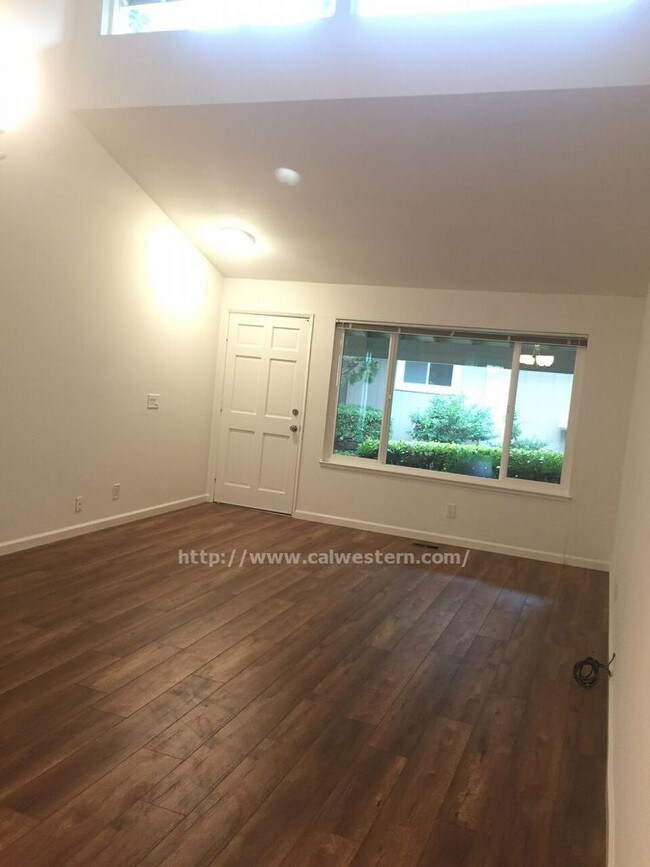 Building Photo - 22724 Majestic Oak Way