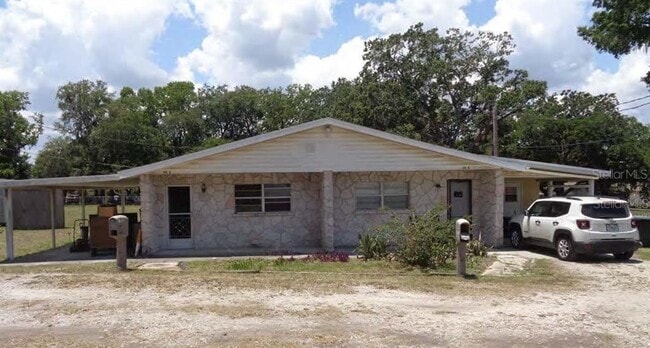Building Photo - 314 Antilla St