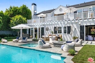 Building Photo - 28870 Hampton Pl