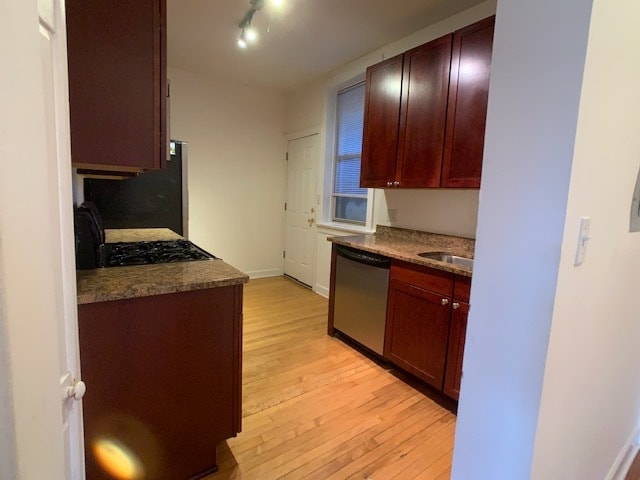 Building Photo - 4702 N Winchester Ave