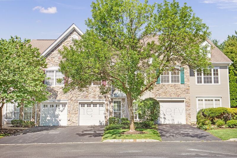 Primary Photo - 29 Dorchester Dr