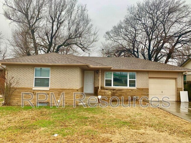 Building Photo - 9311 Waverly Ave