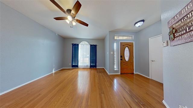 Building Photo - 10020 Blue Bell Dr