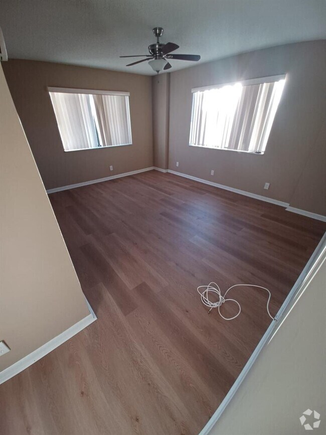 The Hampton Townhomes Gated Apartments for Rent North Lauderdale, FL