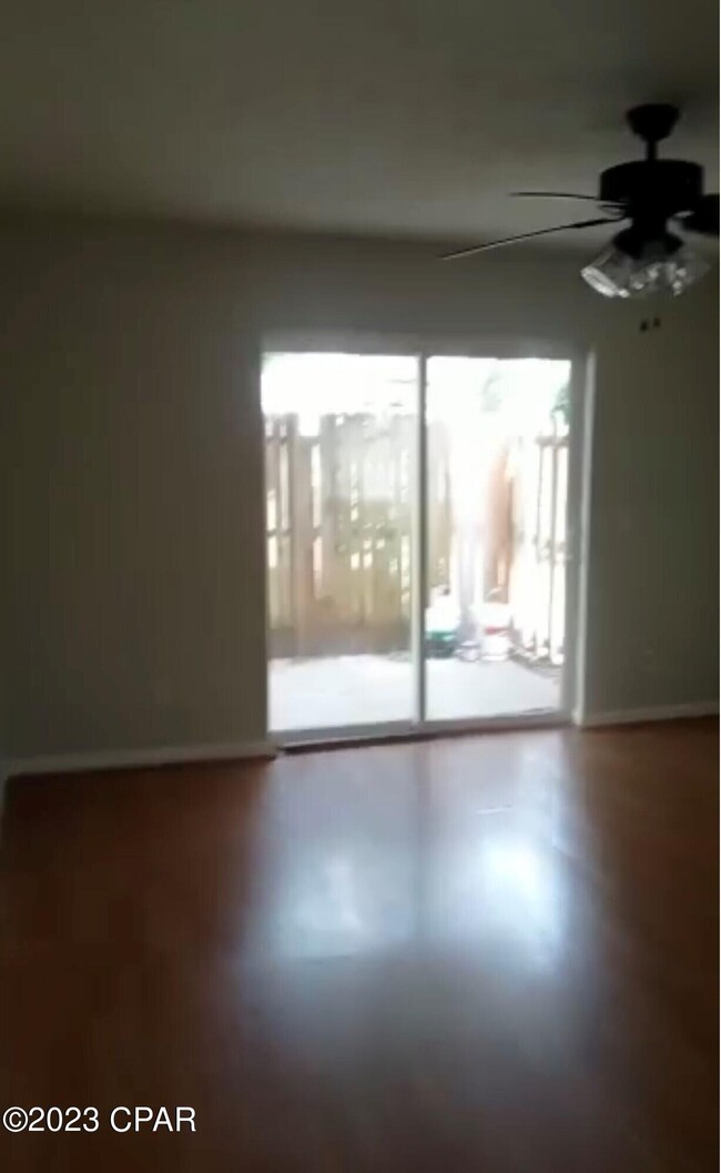 Foto del edificio - 730 Mulberry Ave