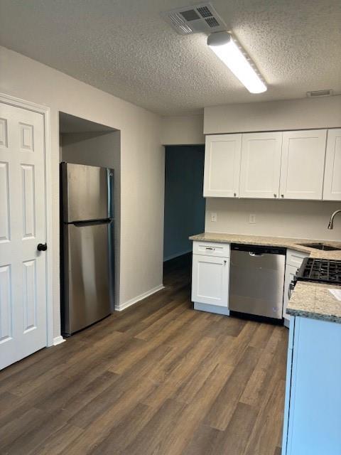 Building Photo - 2015 E Stassney Ln