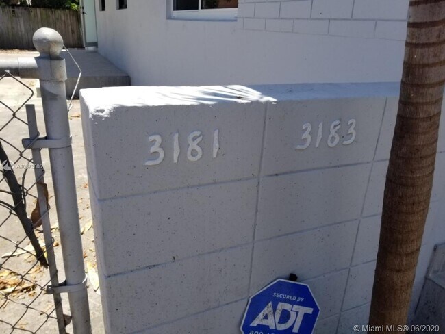 Building Photo - 3183 NW 5 Ave