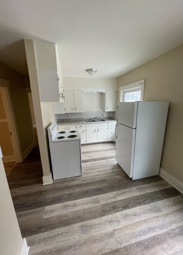 Foto principal - 202 S Highland Ave
