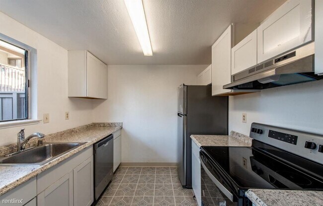 Foto del edificio - 2 br, 2 bath Condo - 2410 Starlight Lane 166