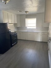 Building Photo - 12415 Maricopa Ln