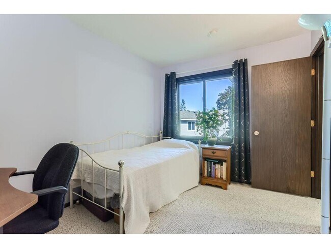 Foto del edificio - 3370 Cloman Way