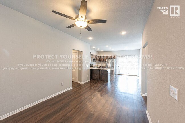 Foto del edificio - 211 Grove Ln