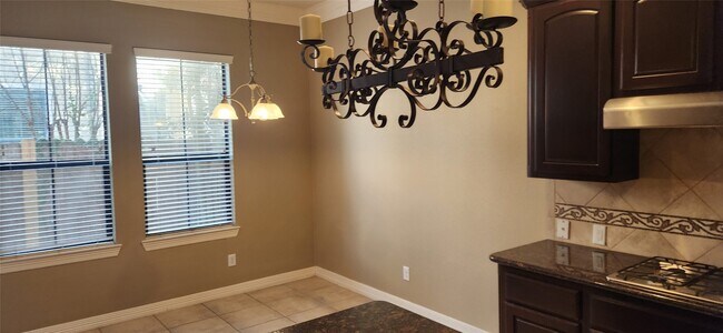 Foto del edificio - 11614 Royal Oaks Crossing