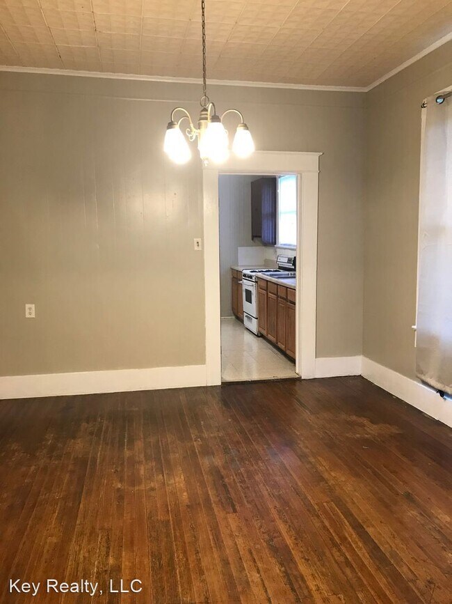 Building Photo - 3 br, 1 bath House - 1829 Day St.