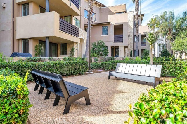 Building Photo - 5828 S Sparrow Ct