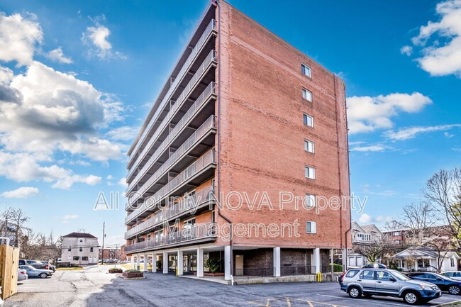 Building Photo - 4343 Cherry Hill Rd