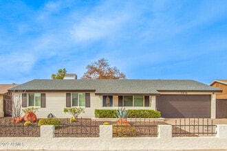 Building Photo - 13838 N 37th Way