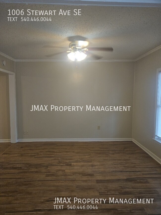 Foto del edificio - 1006 Stewart Ave SE