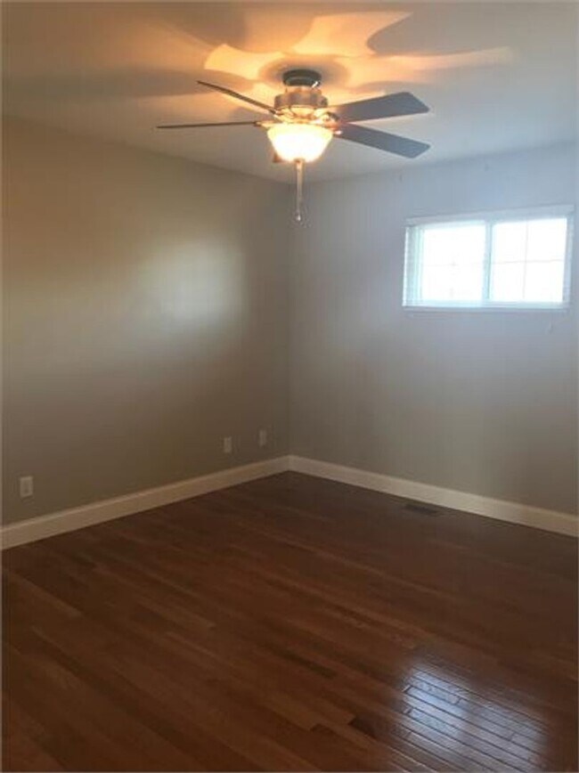 Foto del edificio - 108 Eagle Ridge Dr