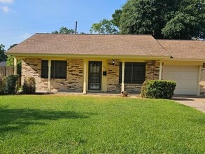 Building Photo - 1585 Auburn Dr