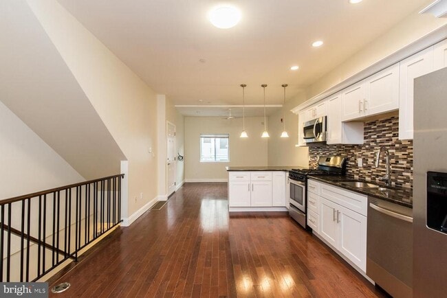 Foto del edificio - 1802 E Huntingdon St