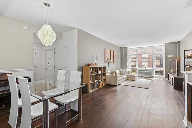 Foto del edificio - 1450 Washington St