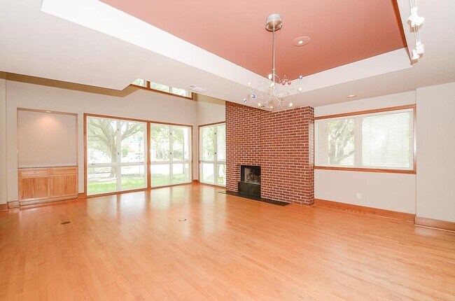 Foto del edificio - 4132 Dartmouth Ave