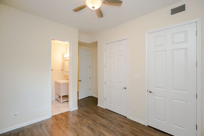 Building Photo - 633 W Arlington Pl