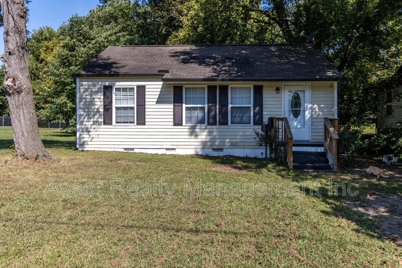 Primary Photo - 4119 Porter Ave