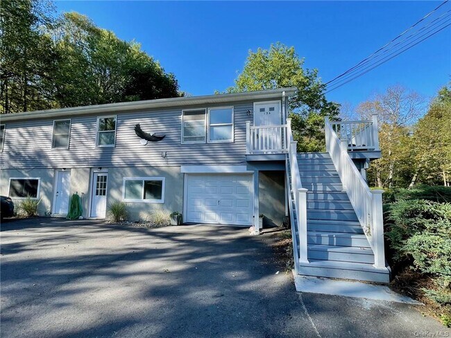 Building Photo - 134 Mountain Rd
