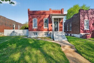 Building Photo - 8215 Pennsylvania Ave