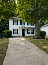 Building Photo - 2308 Juniper Dr