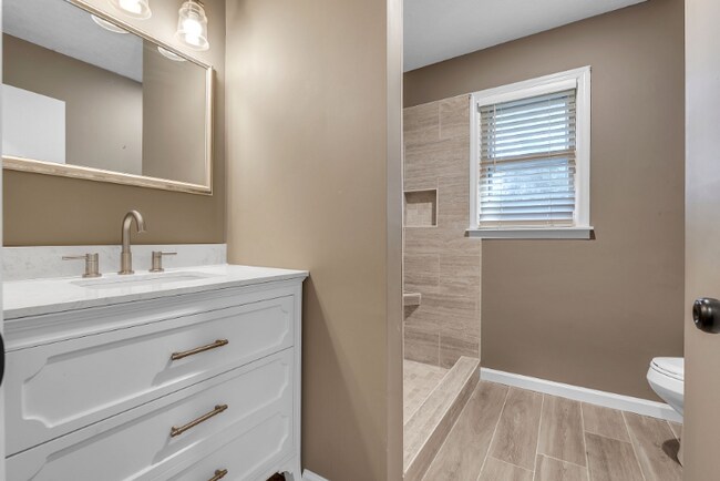 Building Photo - 425 Centennial Ave