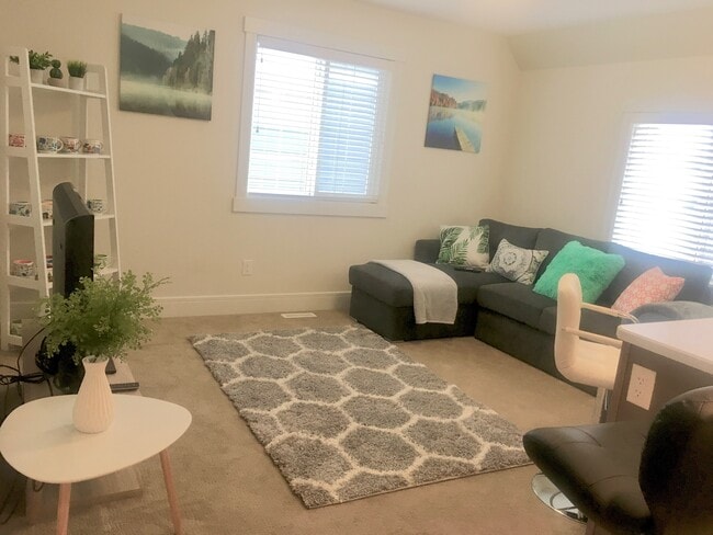 Photo du bâtiment - 5525 Conestoga St NW